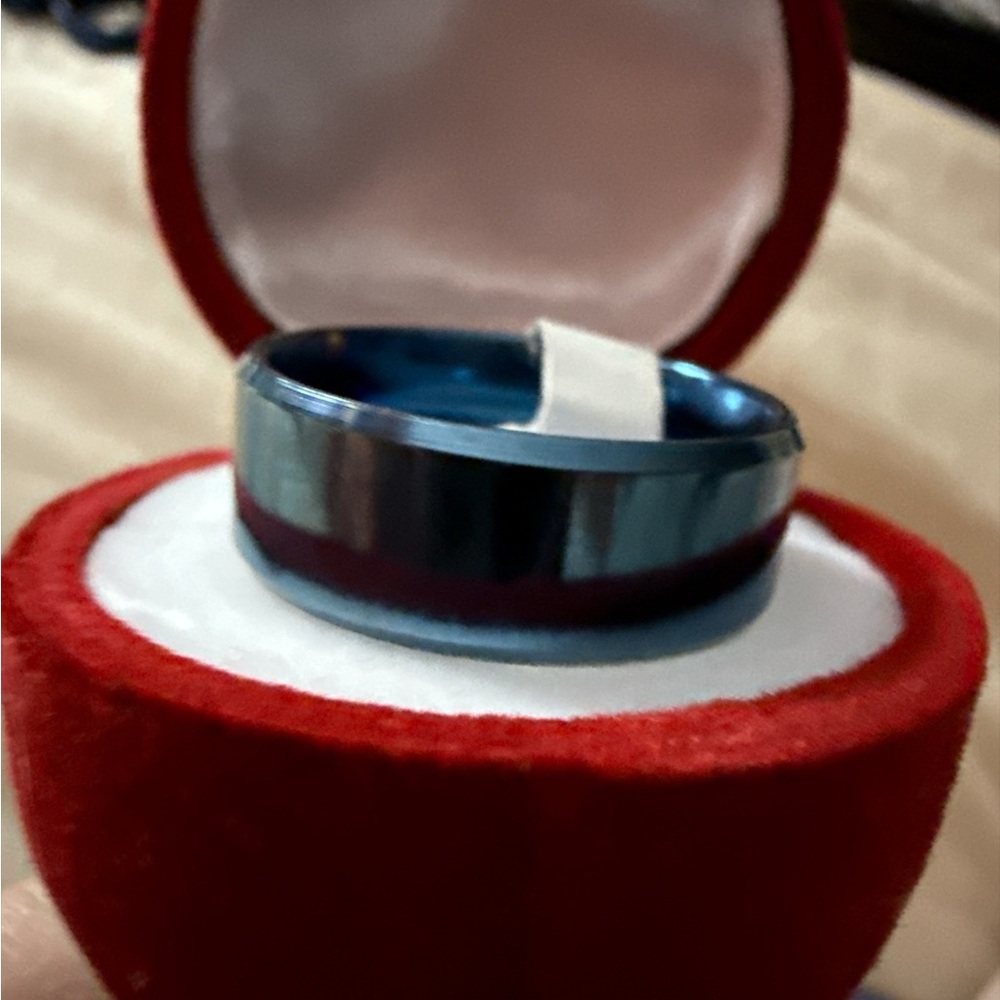 NWT Men’s Stainless Steel royal blue rings sizes 9, 10, 11 & 12 Wedding Ring